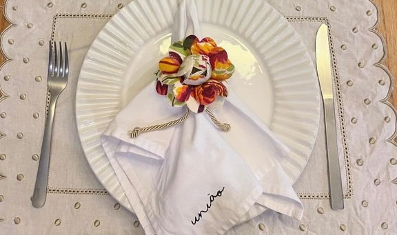 10 Dicas para Montar uma Mesa Posta Elegante Sem Gastar Muito